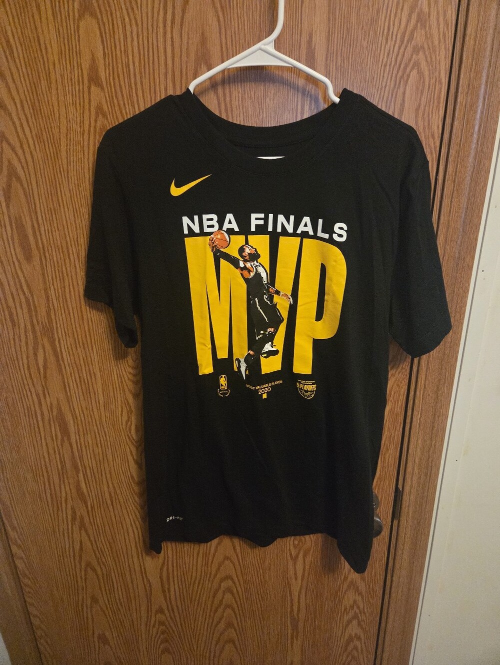 Nike Los Angeles Lakers Lebron James Shirt Sz Medium Men's NWOT NBA